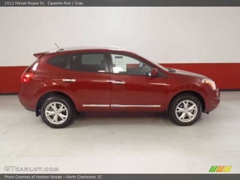 Cayenne Red / Gray 2011 Nissan Rogue SV