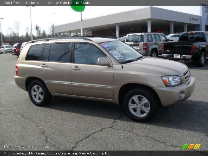 Vintage Gold Metallic / Ivory 2004 Toyota Highlander I4