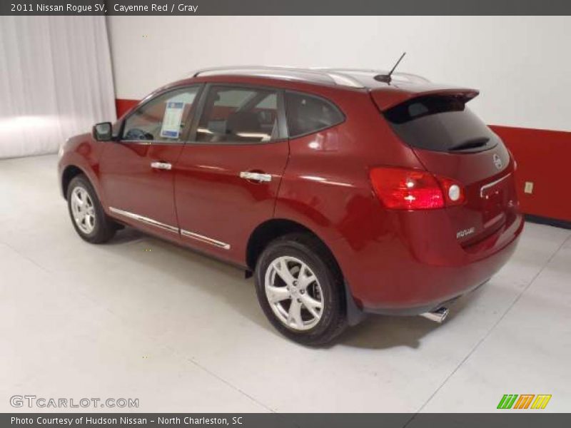 Cayenne Red / Gray 2011 Nissan Rogue SV