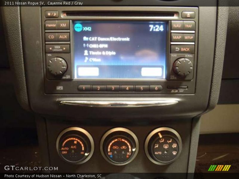 Cayenne Red / Gray 2011 Nissan Rogue SV