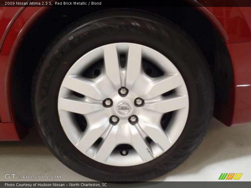 Red Brick Metallic / Blond 2009 Nissan Altima 2.5 S