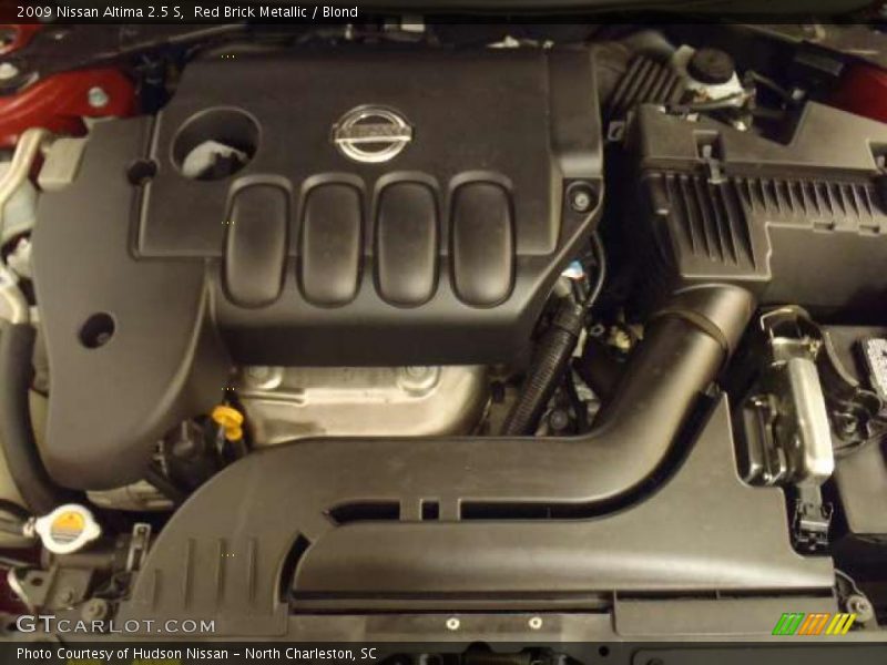 Red Brick Metallic / Blond 2009 Nissan Altima 2.5 S