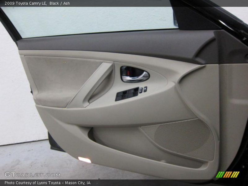 Black / Ash 2009 Toyota Camry LE