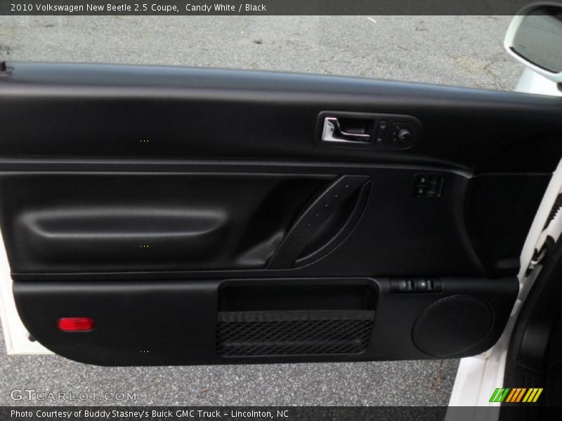 Candy White / Black 2010 Volkswagen New Beetle 2.5 Coupe
