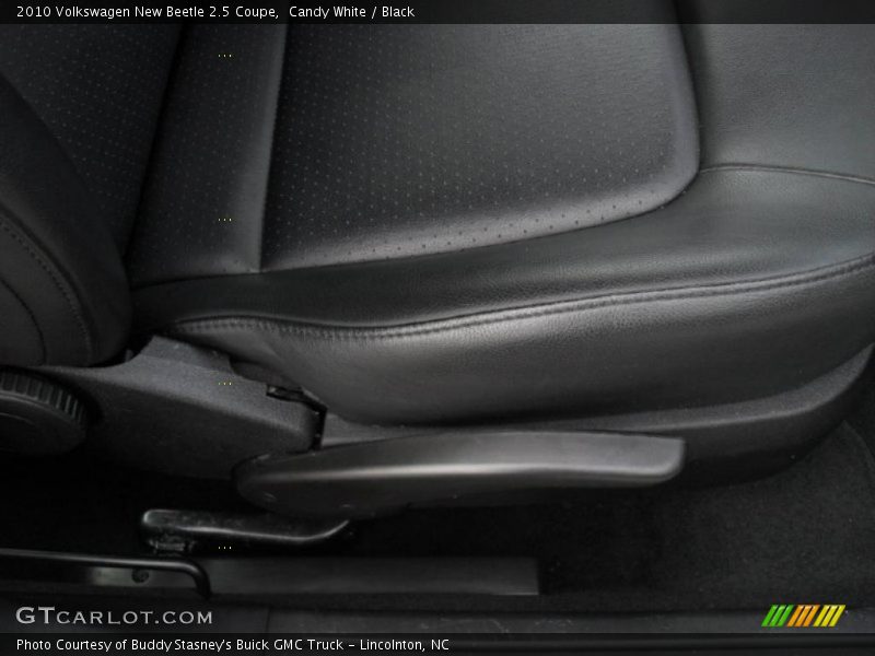 Candy White / Black 2010 Volkswagen New Beetle 2.5 Coupe