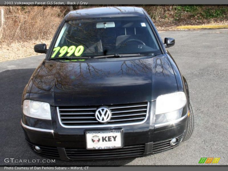 Black / Grey 2003 Volkswagen Passat GLS Sedan