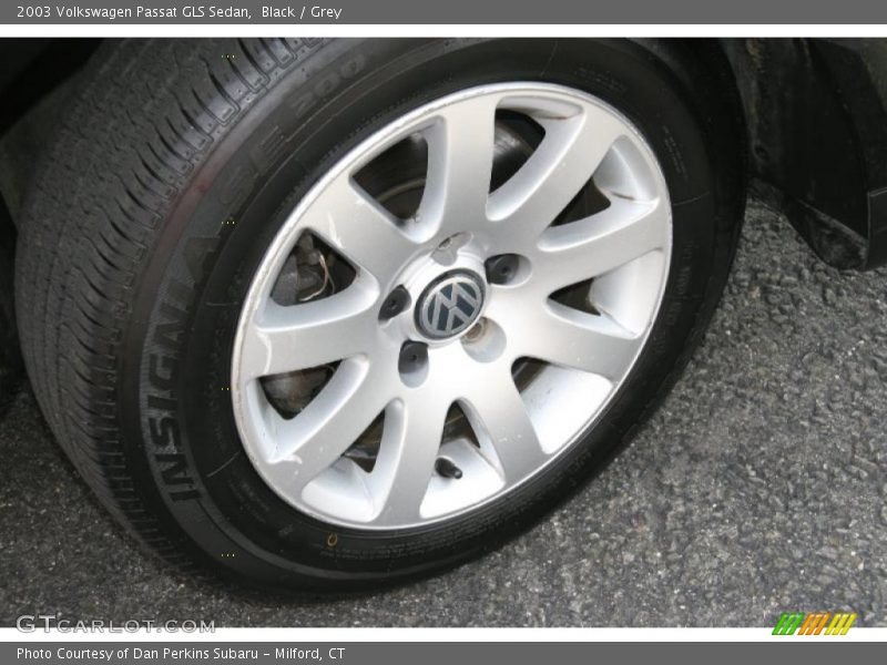 Black / Grey 2003 Volkswagen Passat GLS Sedan