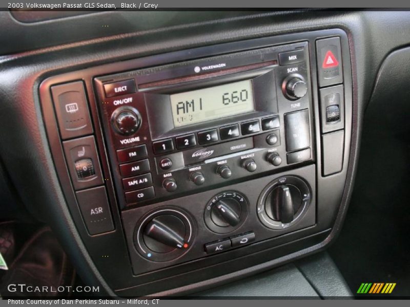 Black / Grey 2003 Volkswagen Passat GLS Sedan
