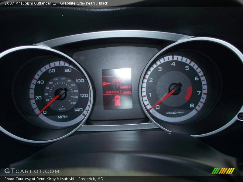 Graphite Gray Pearl / Black 2007 Mitsubishi Outlander ES