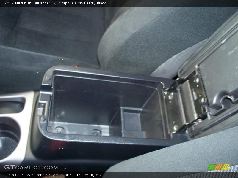 Graphite Gray Pearl / Black 2007 Mitsubishi Outlander ES