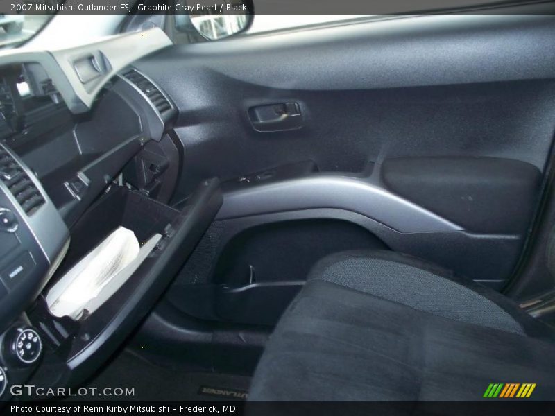 Graphite Gray Pearl / Black 2007 Mitsubishi Outlander ES