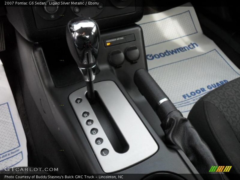 Liquid Silver Metallic / Ebony 2007 Pontiac G6 Sedan