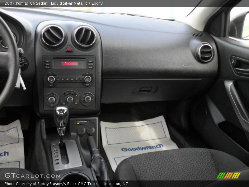 Liquid Silver Metallic / Ebony 2007 Pontiac G6 Sedan