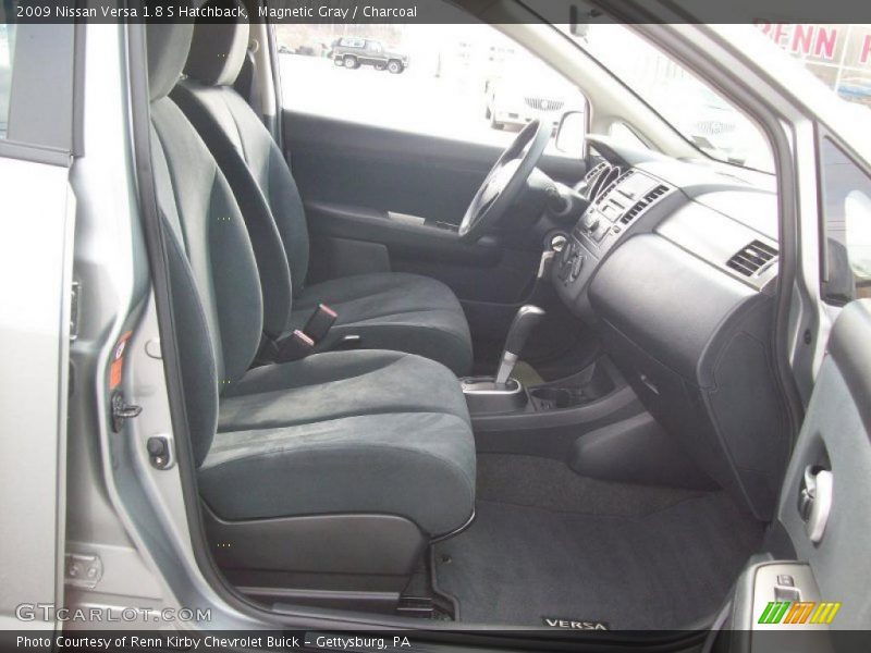 Magnetic Gray / Charcoal 2009 Nissan Versa 1.8 S Hatchback