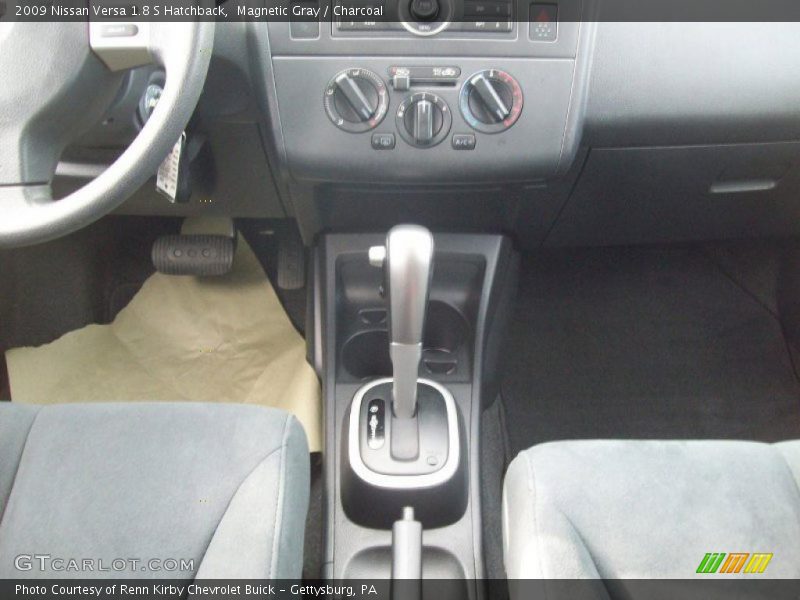 Magnetic Gray / Charcoal 2009 Nissan Versa 1.8 S Hatchback