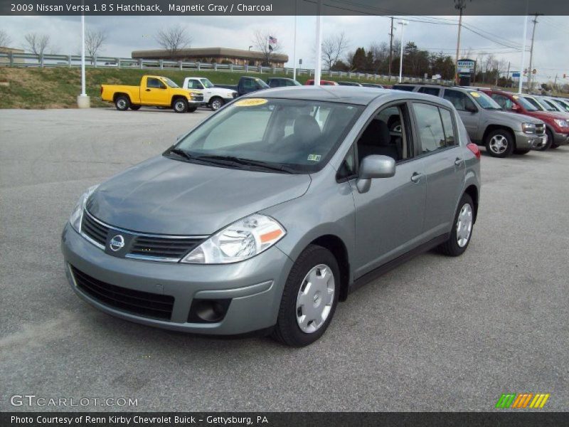 Magnetic Gray / Charcoal 2009 Nissan Versa 1.8 S Hatchback