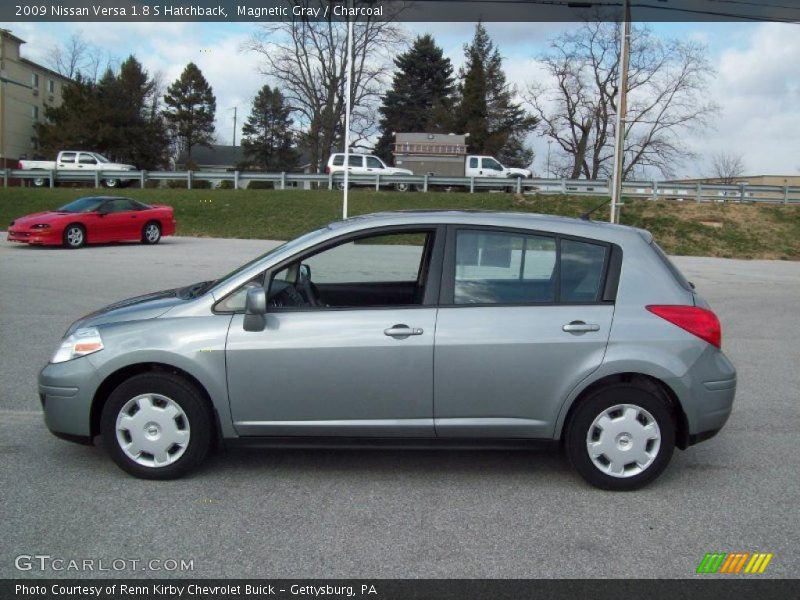 Magnetic Gray / Charcoal 2009 Nissan Versa 1.8 S Hatchback