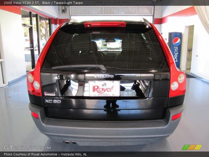 Black / Taupe/Light Taupe 2006 Volvo XC90 2.5T