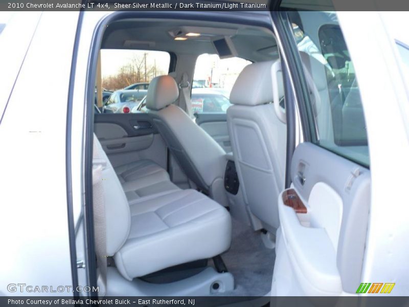 Sheer Silver Metallic / Dark Titanium/Light Titanium 2010 Chevrolet Avalanche LT 4x4