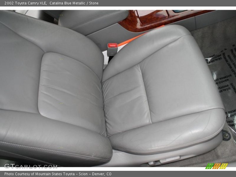 Catalina Blue Metallic / Stone 2002 Toyota Camry XLE