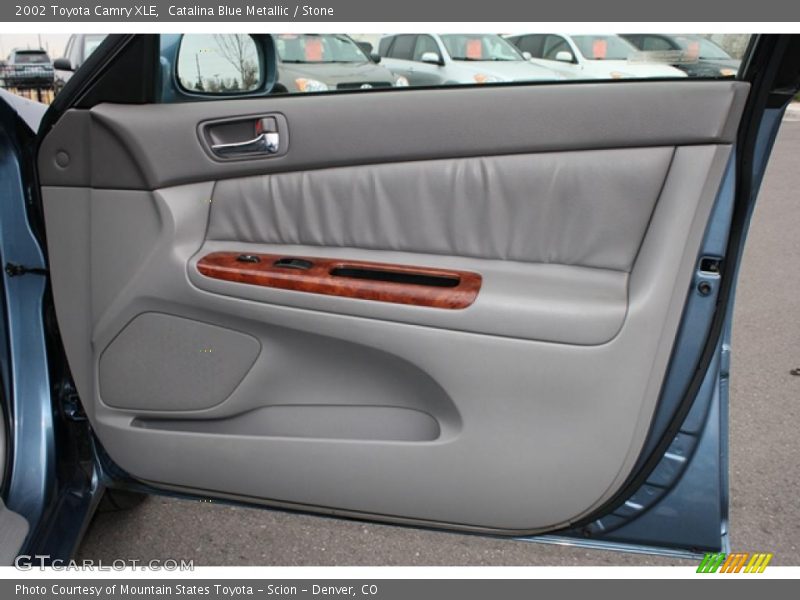 Catalina Blue Metallic / Stone 2002 Toyota Camry XLE