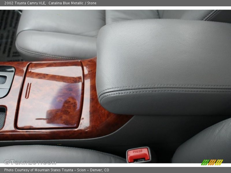 Catalina Blue Metallic / Stone 2002 Toyota Camry XLE