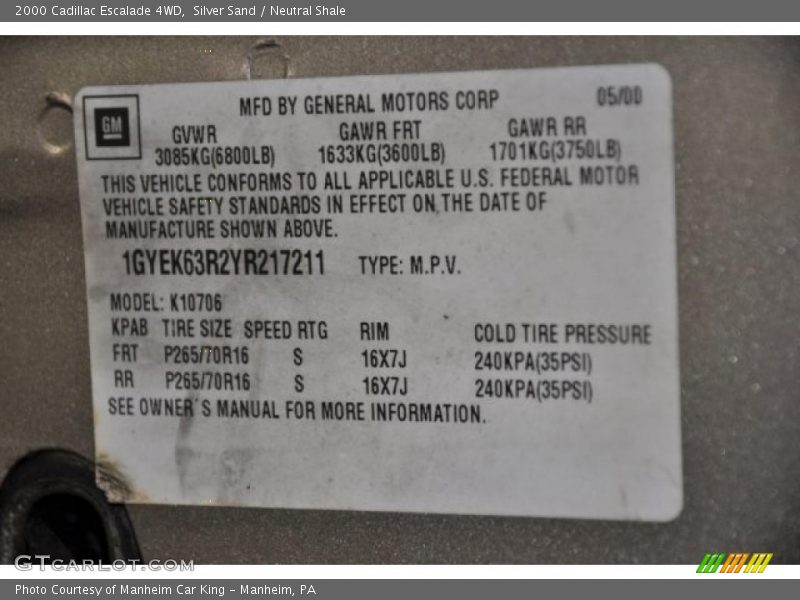 Silver Sand / Neutral Shale 2000 Cadillac Escalade 4WD