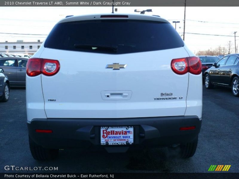 Summit White / Dark Gray/Light Gray 2010 Chevrolet Traverse LT AWD