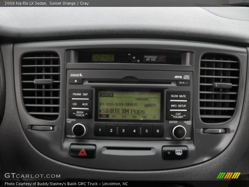Controls of 2009 Rio LX Sedan