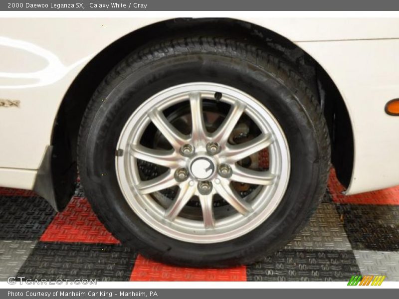  2000 Leganza SX Wheel