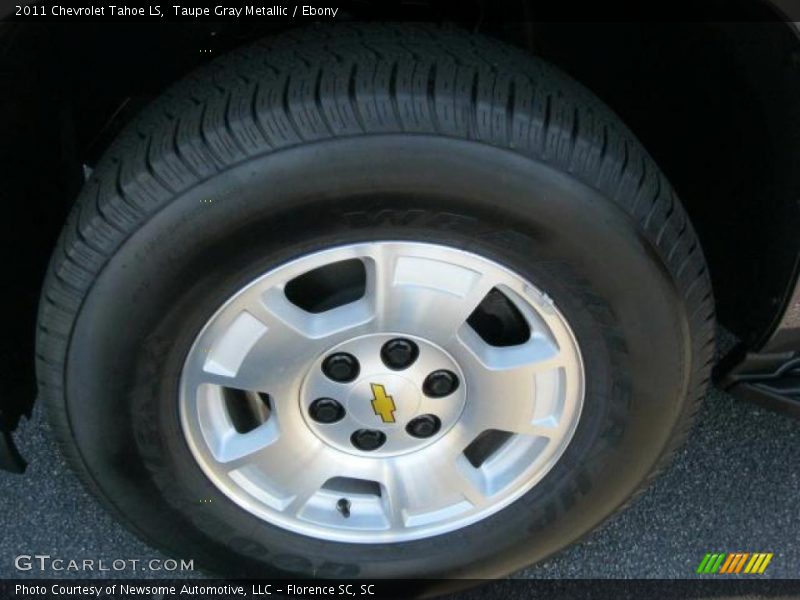  2011 Tahoe LS Wheel