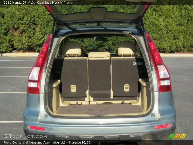  2010 CR-V LX Trunk