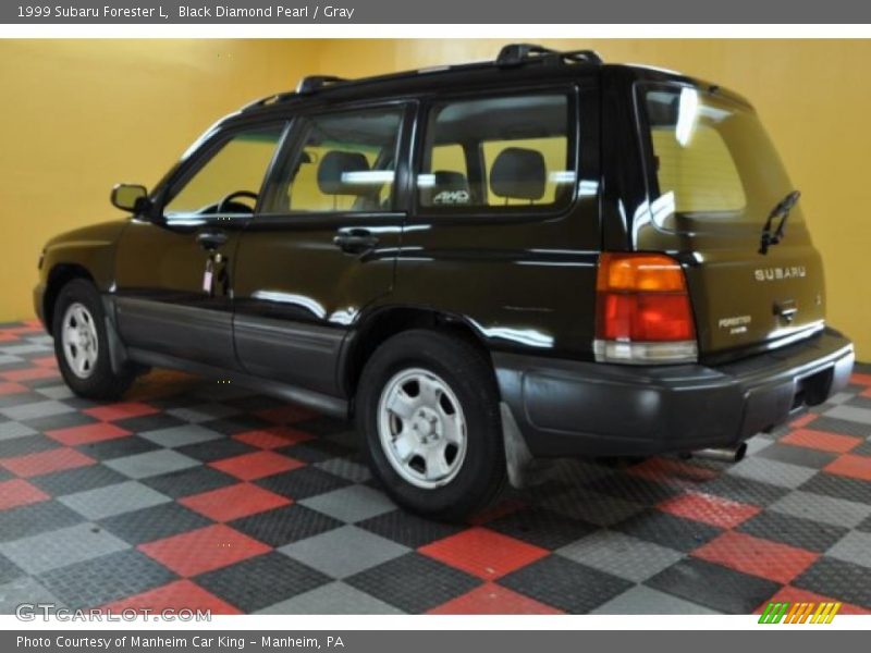 Black Diamond Pearl / Gray 1999 Subaru Forester L