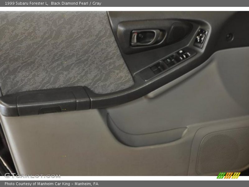 Black Diamond Pearl / Gray 1999 Subaru Forester L