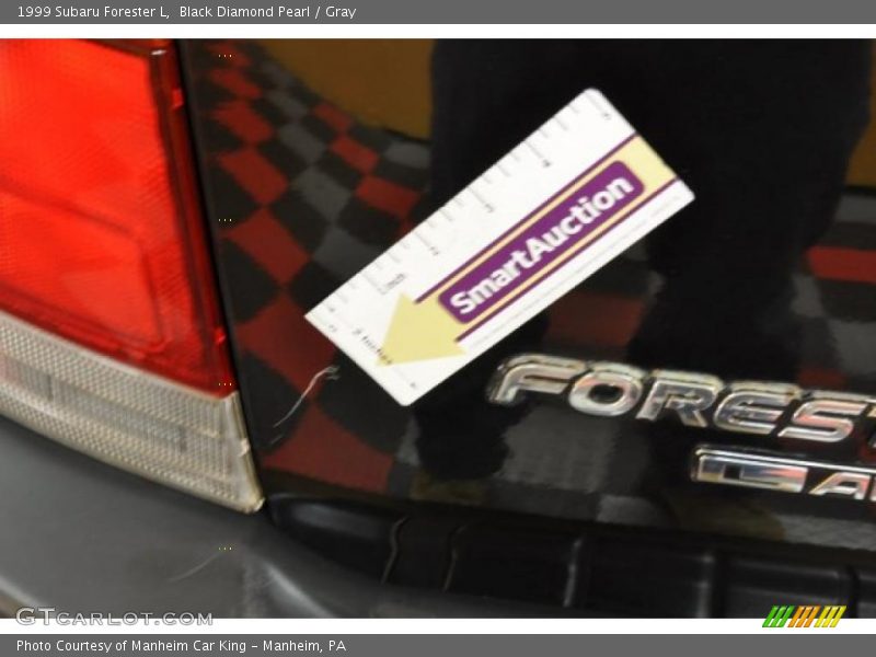 Black Diamond Pearl / Gray 1999 Subaru Forester L
