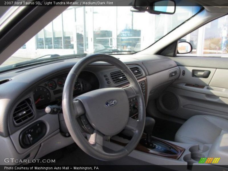 Light Tundra Metallic / Medium/Dark Flint 2007 Ford Taurus SEL