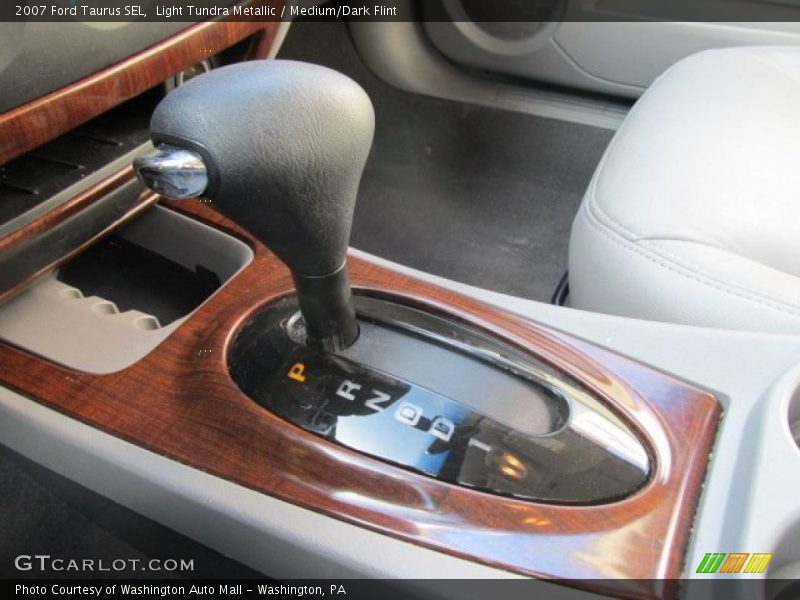 Light Tundra Metallic / Medium/Dark Flint 2007 Ford Taurus SEL