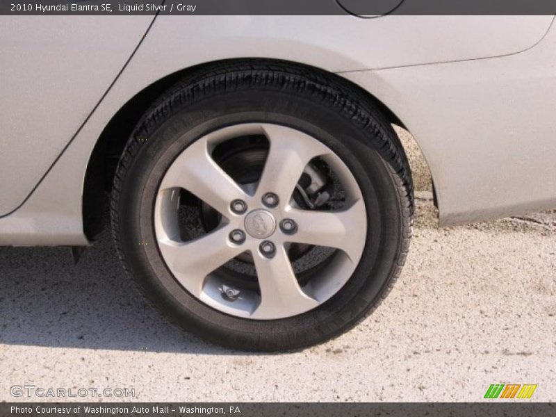 Liquid Silver / Gray 2010 Hyundai Elantra SE