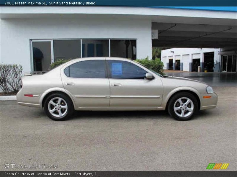 Sunlit Sand Metallic / Blond 2001 Nissan Maxima SE