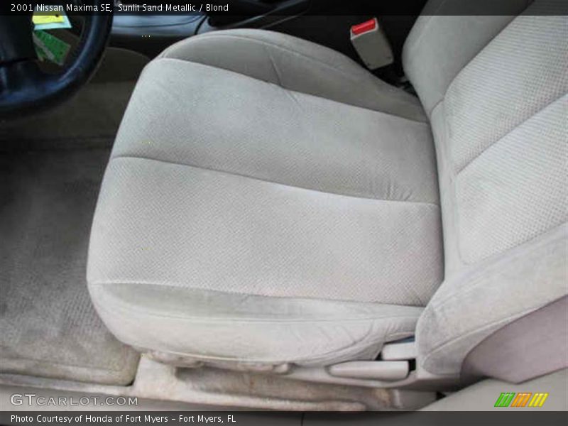 Sunlit Sand Metallic / Blond 2001 Nissan Maxima SE
