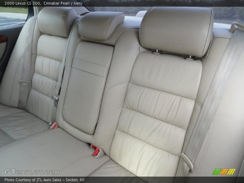  2000 GS 300 Ivory Interior