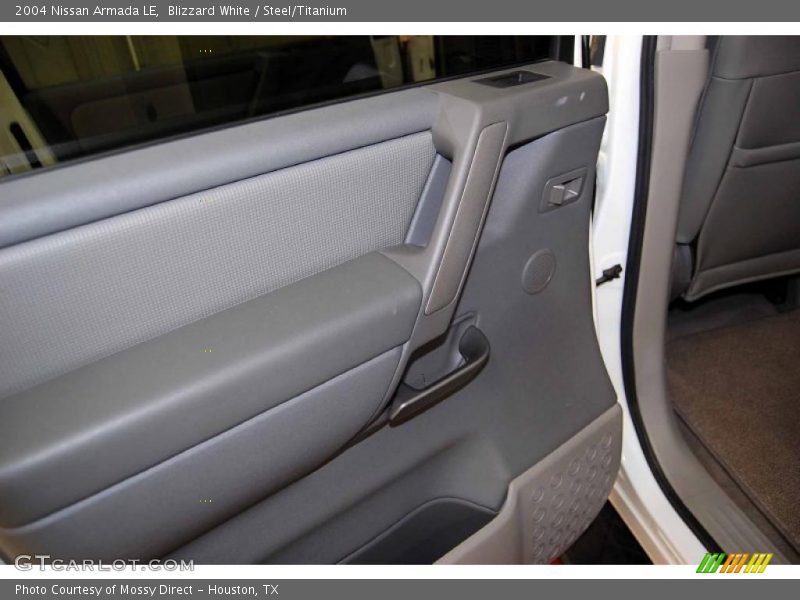 Blizzard White / Steel/Titanium 2004 Nissan Armada LE