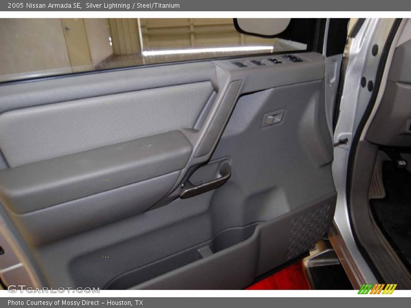 Silver Lightning / Steel/Titanium 2005 Nissan Armada SE