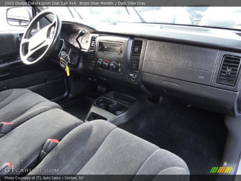 Dashboard of 2003 Dakota Sport Club Cab 4x4