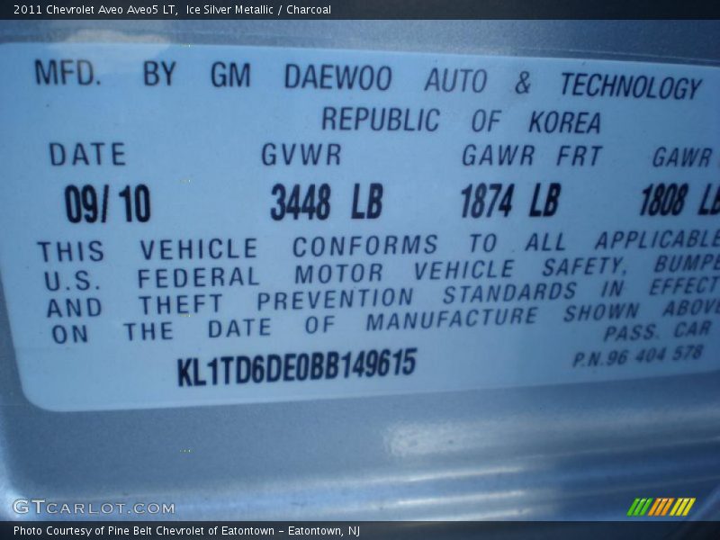 Ice Silver Metallic / Charcoal 2011 Chevrolet Aveo Aveo5 LT
