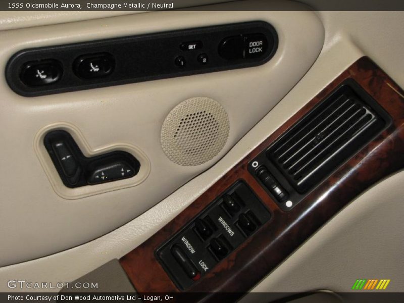 Champagne Metallic / Neutral 1999 Oldsmobile Aurora