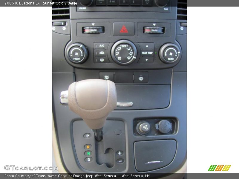 Sunset Gold / Beige 2006 Kia Sedona LX