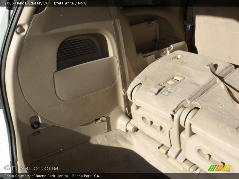 Taffeta White / Ivory 2006 Honda Odyssey LX