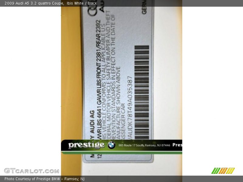 Ibis White / Black 2009 Audi A5 3.2 quattro Coupe