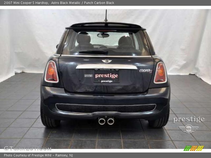 Astro Black Metallic / Punch Carbon Black 2007 Mini Cooper S Hardtop